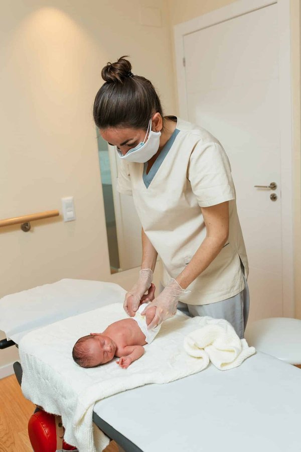 Comment les pédiatres peuvent-ils améliorer la gestion des allergies alimentaires chez les enfants?